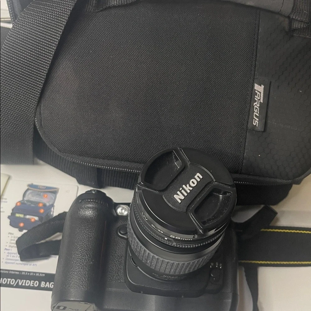 Nikon‎ D100 Digital Camera with Black Accessories Kit